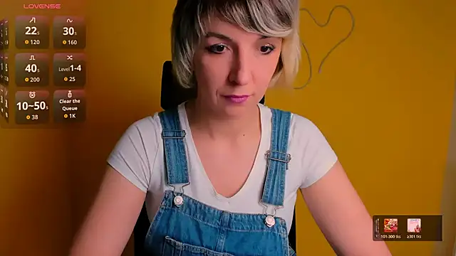 Lana Foxyy online show from 28, 4, 2026