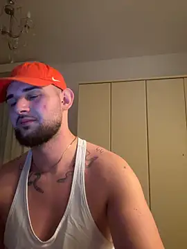 Snapshot of LunaFoxTip chatting on 2, 2, 2026 LunaFoxTip online show from 2, 2, 2026