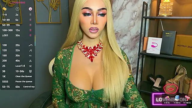 Snapshot of CelinaWintour chatting on 6, 3, 2026 CelinaWintour online show from 6, 3, 2026