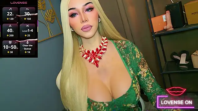 Snapshot of CelinaWintour chatting on 13, 3, 2026 CelinaWintour online show from 13, 3, 2026