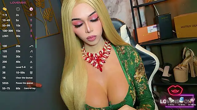 Snapshot of CelinaWintour chatting on 17, 3, 2026 CelinaWintour online show from 17, 3, 2026