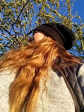 SofiEsteves online show from 10, 5, 2026