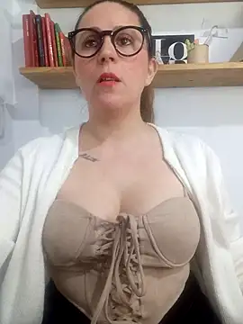 SofiEsteves online show from 11, 5, 2026