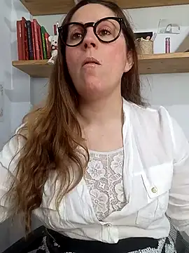 SofiEsteves online show from 13, 5, 2026