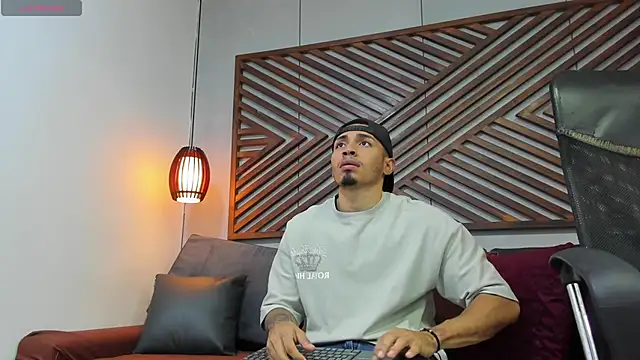 Snapshot of Ares_Stone chatting on 18, 12, 2025 Ares Stone online show from 18, 12, 2025