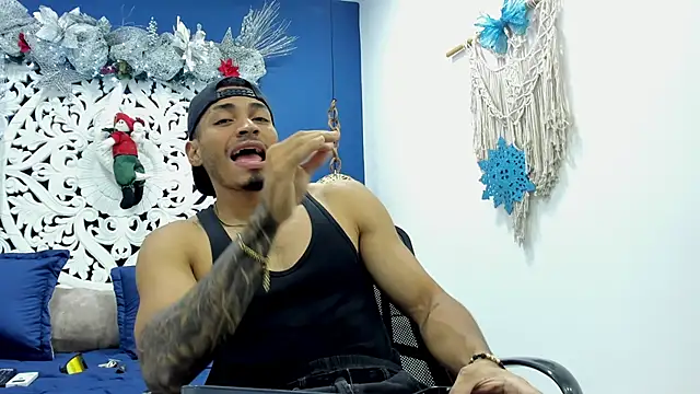 Snapshot of Ares_Stone chatting on 20, 12, 2025 Ares Stone online show from 20, 12, 2025