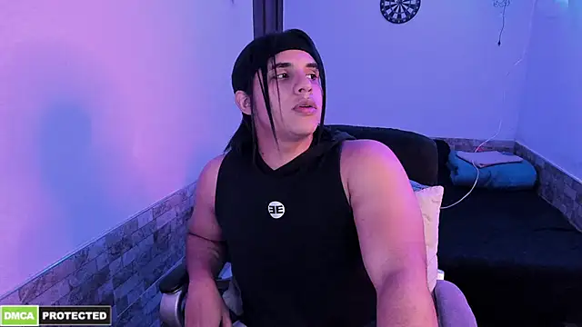 latinboyfit online show from 4, 3, 2026