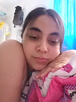 latin mommy  online show from 17, 3, 2026