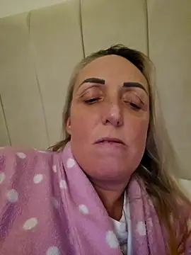 theblondecocklover online show from 12, 2, 2026