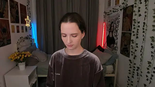 Snapshot of Ariadna_Shy chatting on 13, 9, 2025 Ariadna Shy online show from 13, 9, 2025