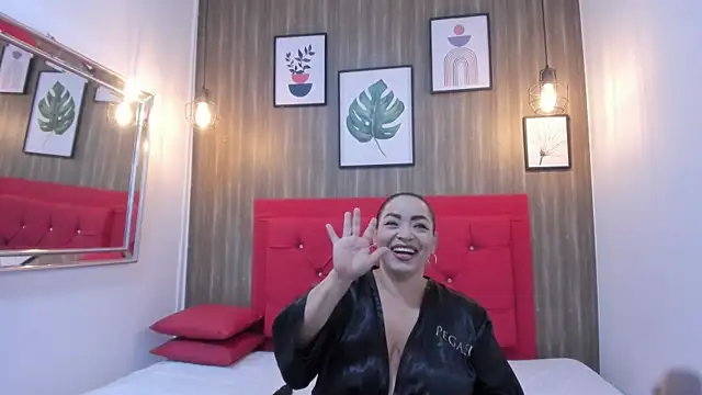 Snapshot of meggancurvy chatting on 19, 3, 2026 meggancurvy online show from 19, 3, 2026