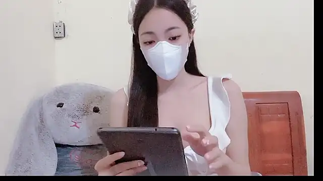 Mi-Chibi online show from 21, 12, 2025