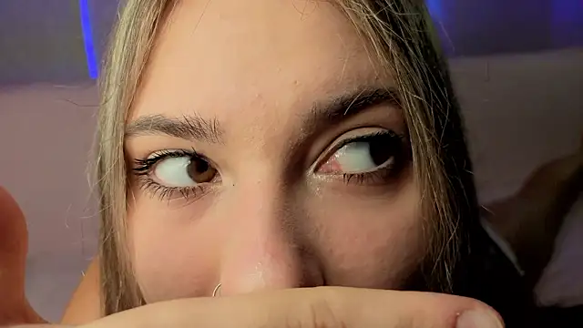 angel lin online show from 22, 3, 2026