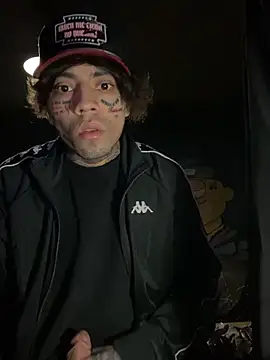 Snapshot of baby_young chatting on 18, 12, 2025 baby young online show from 18, 12, 2025