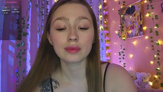 tease mee now online show from 20, 12, 2025