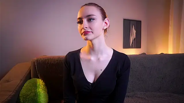 Snapshot of BeckiMacreno chatting on 22, 12, 2025 BeckiMacreno online show from 22, 12, 2025