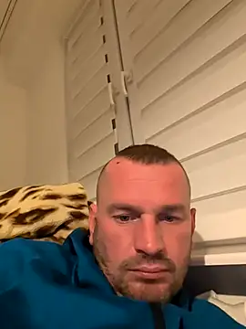 ostry198628 online show from 11, 2, 2026