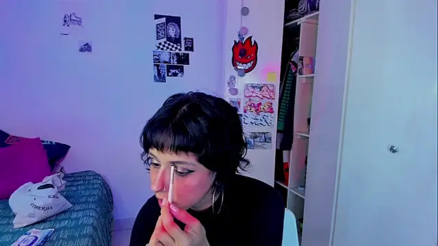 Snapshot of harakitty_ chatting on 27, 3, 2026 harakitty online show from 27, 3, 2026