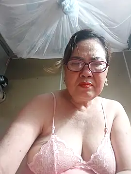 Snapshot of cuncon7700 chatting on 13, 3, 2026 cuncon7700 online show from 13, 3, 2026