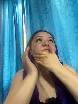 Snapshot of Rousse_SQ chatting on 21, 12, 2025 Rousse SQ online show from 21, 12, 2025