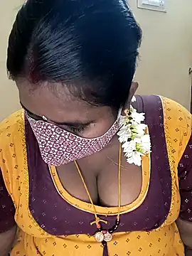 Snapshot of sirisha__9 chatting on 22, 4, 2026 sirisha 9 online show from 22, 4, 2026