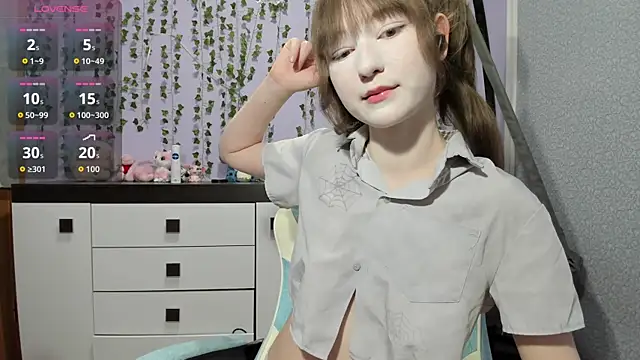 Yoonhee ki online show from 25, 5, 2026