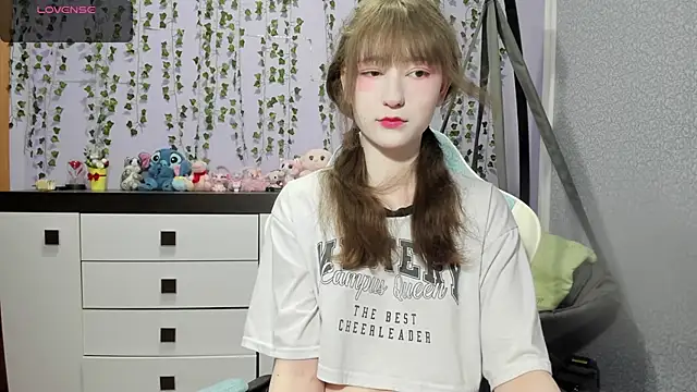 Snapshot of Yoonhee_ki chatting on 1, 7, 2026 Yoonhee ki online show from 1, 7, 2026