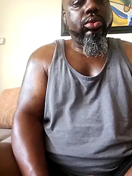 Snapshot of ceedevon13 chatting on 1, 4, 2026 ceedevon13 online show from 1, 4, 2026