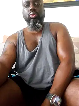 Snapshot of ceedevon13 chatting on 6, 4, 2026 ceedevon13 online show from 6, 4, 2026