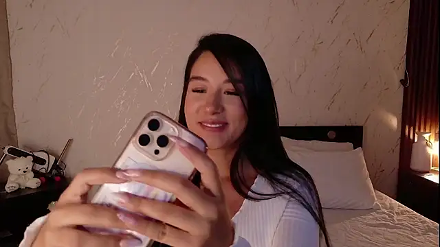 Alannadumont  online show from 10, 1, 2026