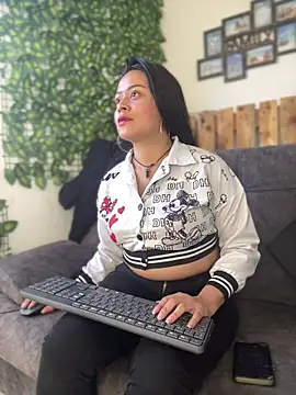 Gabriela-Grace online show from 19, 12, 2025