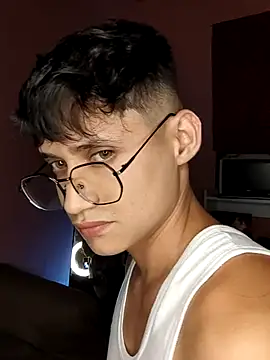 Snapshot of Axell-1997 chatting on 23, 12, 2025 Axell-1997 online show from 23, 12, 2025