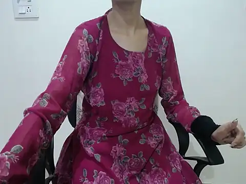 Snapshot of Farhana_beautyfull chatting on 7, 4, 2026 Farhana beautyfull online show from 7, 4, 2026