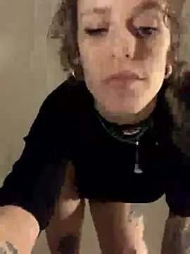 Snapshot of 4lien chatting on 18, 3, 2026 4lien online show from 18, 3, 2026