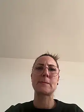 gatita07 online show from 22, 12, 2025