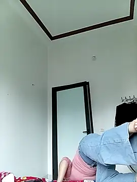 cherry-cute online show from 21, 12, 2025