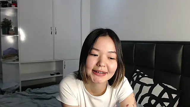 niia mur online show from 22, 2, 2026