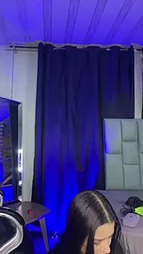 Emilyy05  online show from 24, 4, 2026