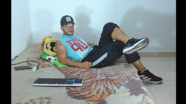 Snapshot of Alphamaster_92 chatting on 30, 3, 2026 Alphamaster 92 online show from 30, 3, 2026