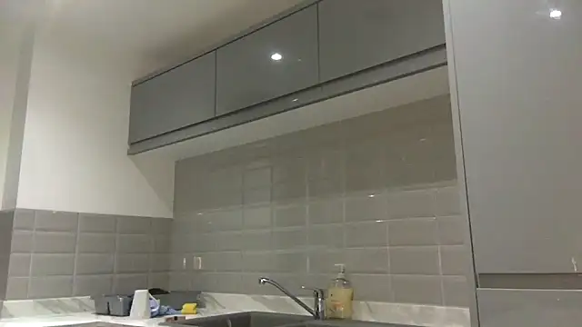 Snapshot of SnowBunnie97 chatting on 20, 12, 2025 SnowBunnie97 online show from 20, 12, 2025