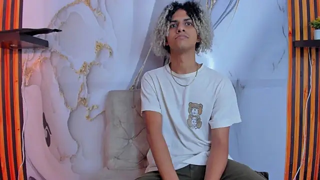 Victor LatinBoy online show from 20, 12, 2025