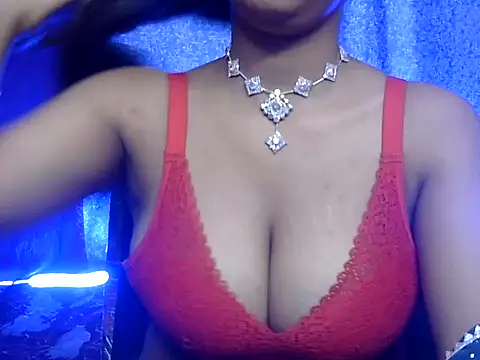 cute Dirty Diva online show from 8, 4, 2026