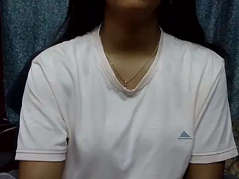 cute Dirty Diva online show from 11, 5, 2026