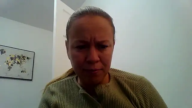 Snapshot of jennyblondeuk chatting on 8, 1, 2026 jennyblondeuk online show from 8, 1, 2026