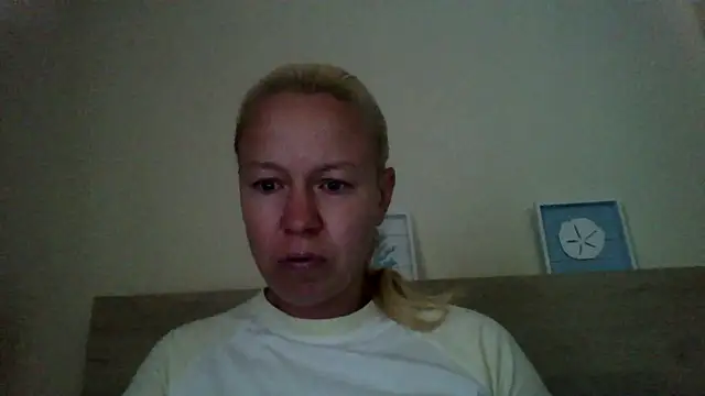 Snapshot of jennyblondeuk chatting on 18, 4, 2026 jennyblondeuk online show from 18, 4, 2026