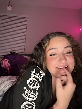 Snapshot of LushLaniii chatting on 3, 2, 2026 LushLaniii online show from 3, 2, 2026