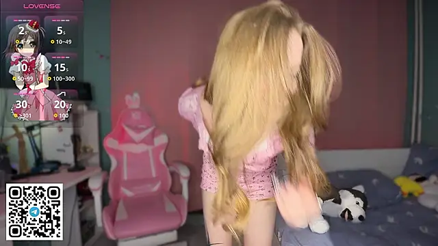 Snapshot of steffi_meoww chatting on 8, 3, 2026 steffi meoww online show from 8, 3, 2026