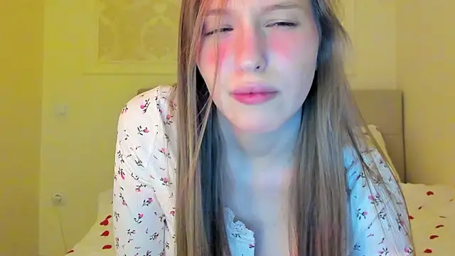 Alllura online show from 3, 2, 2026