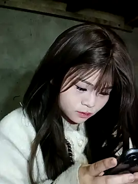 Snapshot of lili-roze chatting on 8, 1, 2026 lili-roze online show from 8, 1, 2026