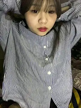 Snapshot of lili-roze chatting on 16, 1, 2026 lili-roze online show from 16, 1, 2026